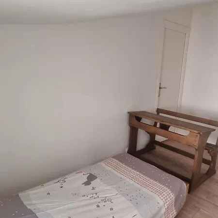 Ferienhaus Jolie Dependance Avec Cour Interieure 2 Chambres 3 Places