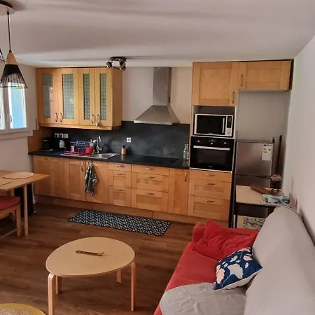Jolie Dependance Avec Cour Interieure 2 Chambres 3 Places * Aniane